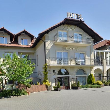 Hotel Mateo Stopnica Luaran gambar
